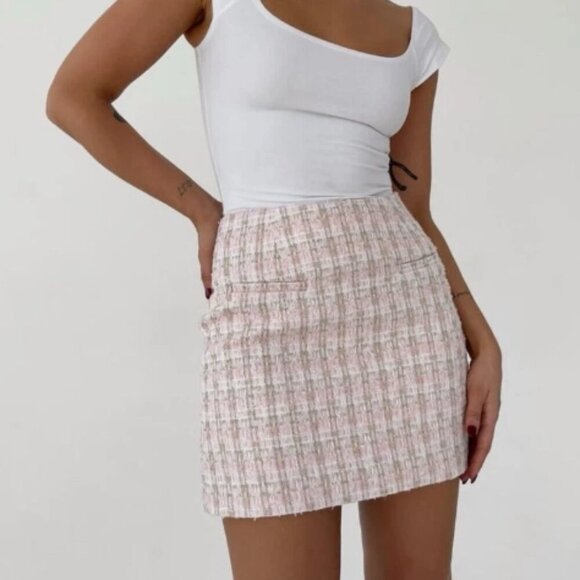 Anthropologie Rumored Coco Pink Tweed Mini Skirt - Picture 1 of 7